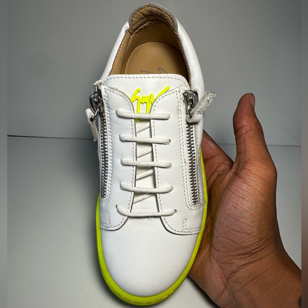Giuseppe Zanotti Frankie Fluo Jr “White Fluorescent Yellow” Size 32 (EU) - Picture 6 of 13